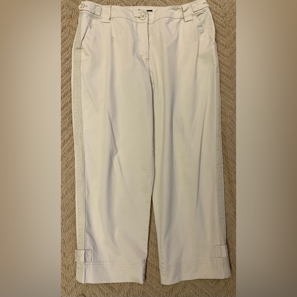 Westbound | 10 | Capris cream, EUC
